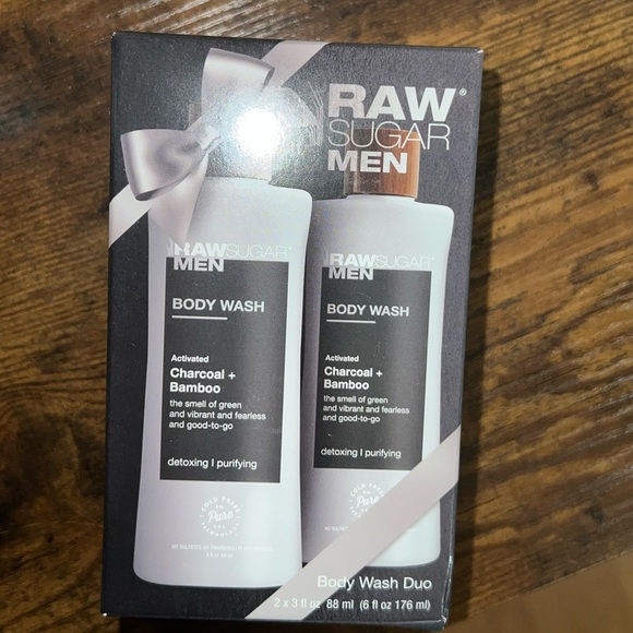 Raw Sugar Mens Body Wash Kit - Picture 4 of 5